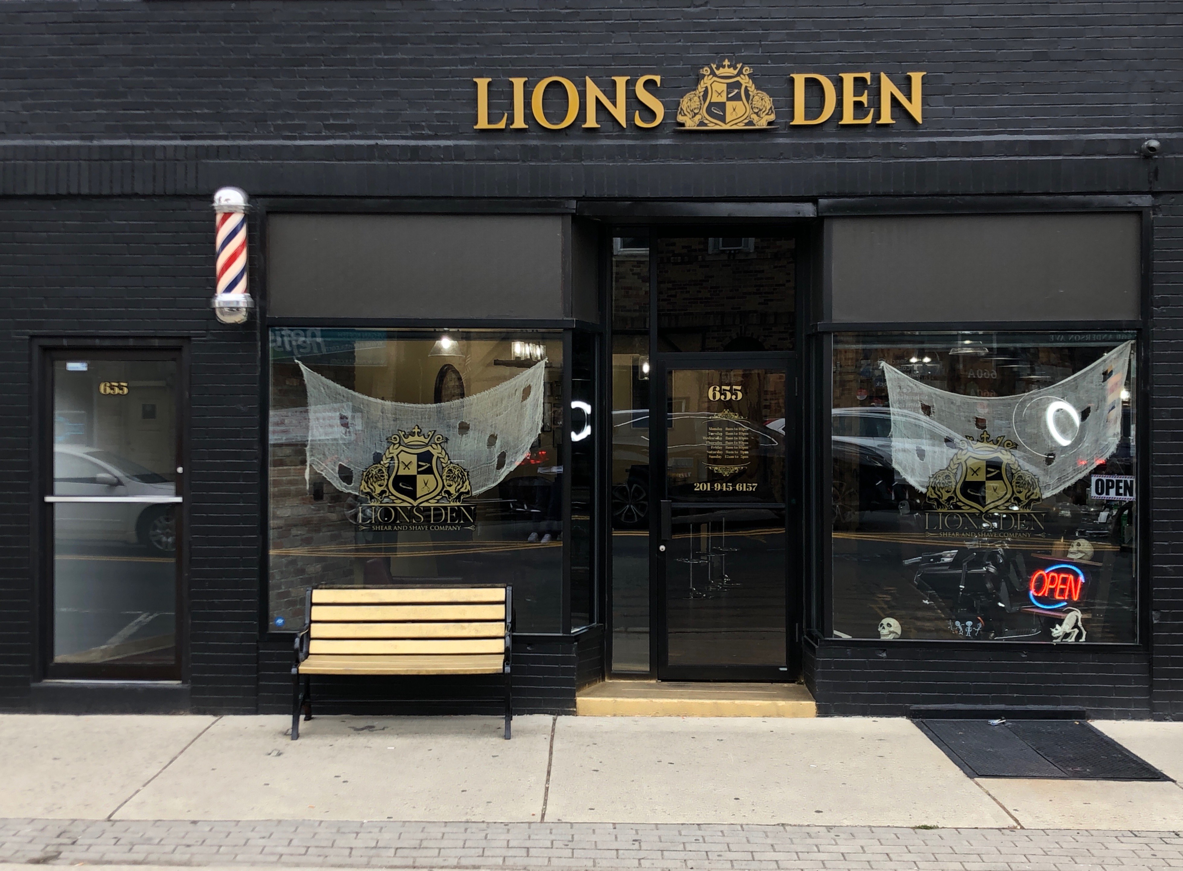 Lions Den Shear and Shave Company